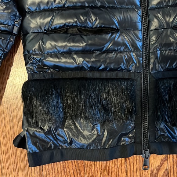 Sosken Studios light puffer jacket - Picture 2 of 10